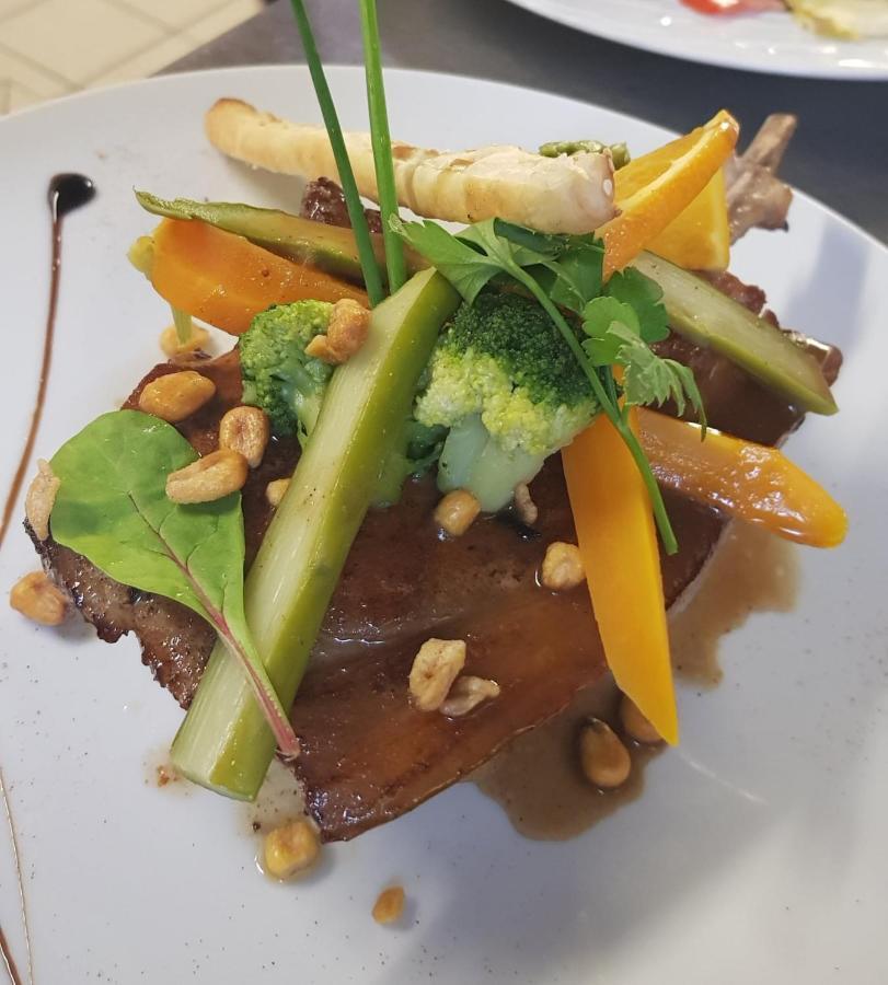 Hotel Restaurant Cousseau ปารองติส-ออง-บอร์น ภายนอก รูปภาพ